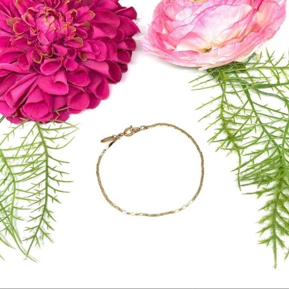 VINTAGE⚜️VENDOME Golden Chain Link Bracelet - Picture 3 of 8